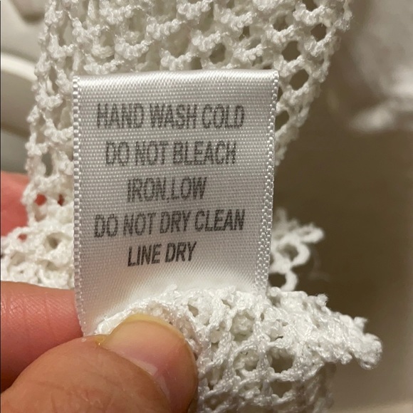 Girl boss fishnet crop top - Picture 9 of 10